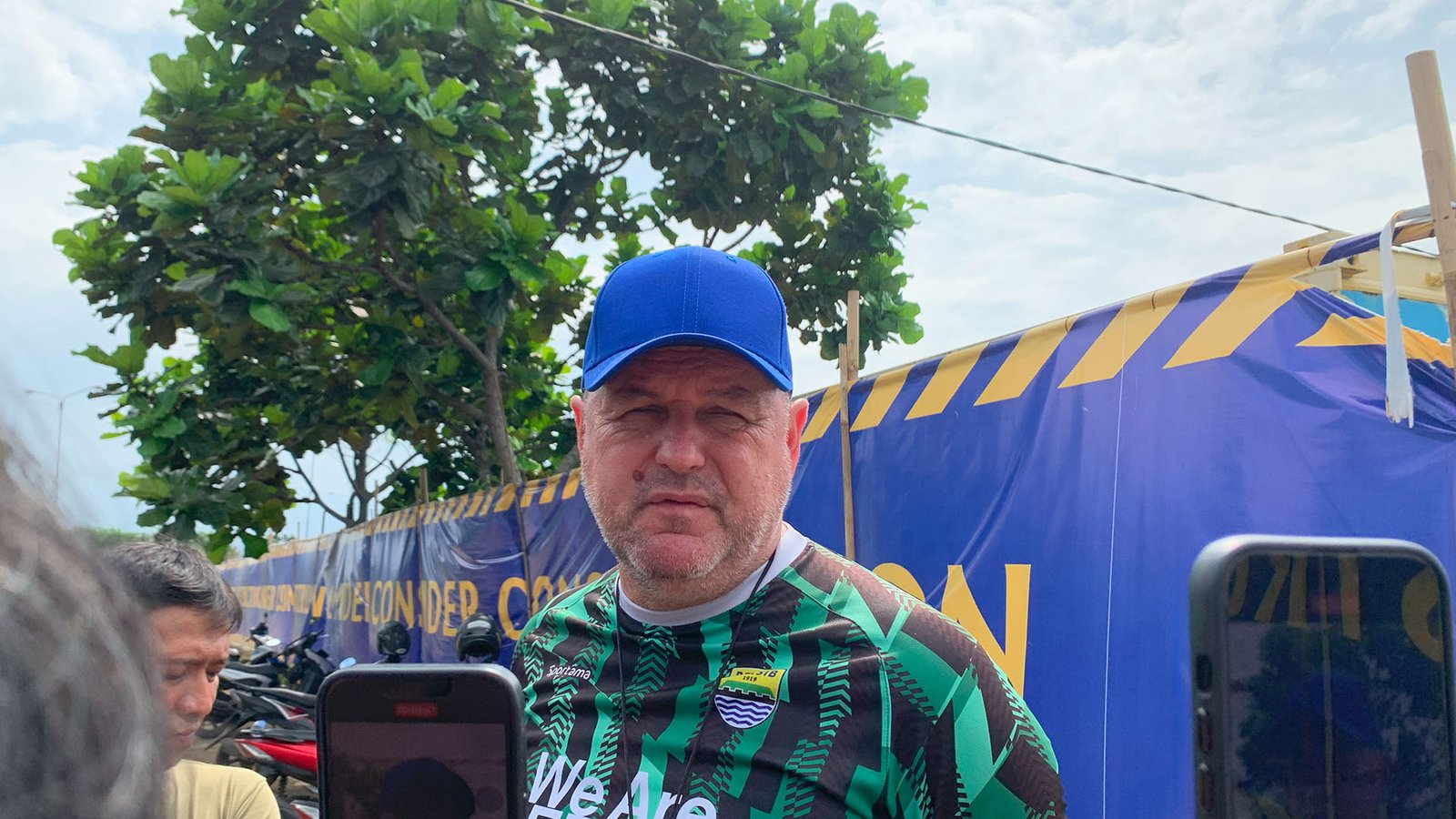 The Rise of AI-Powered Personal Assistants: How They Manage