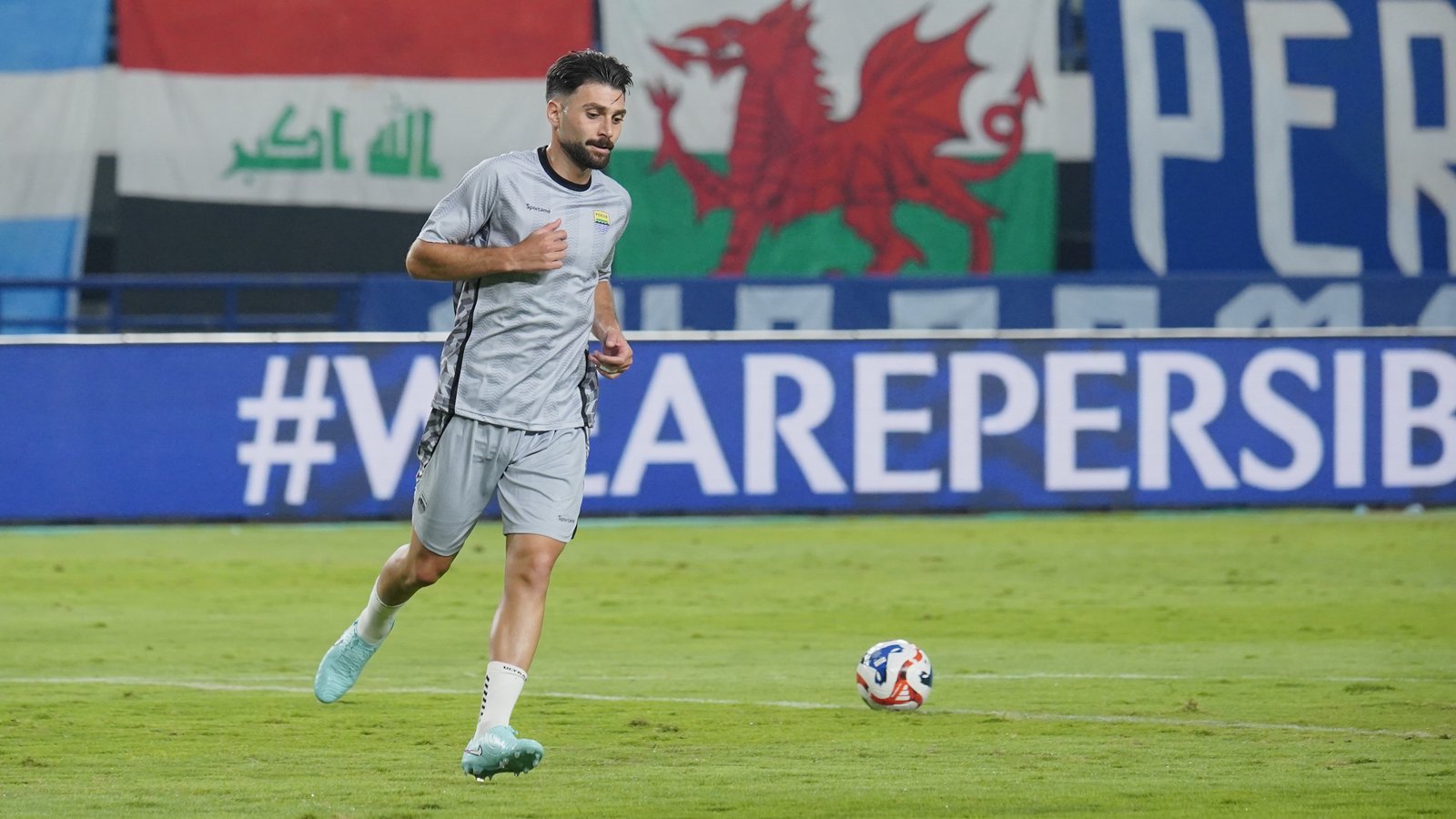 Abaikan Rekor Borneo, Frans Putros Pilih Fokus Persiapan Tim