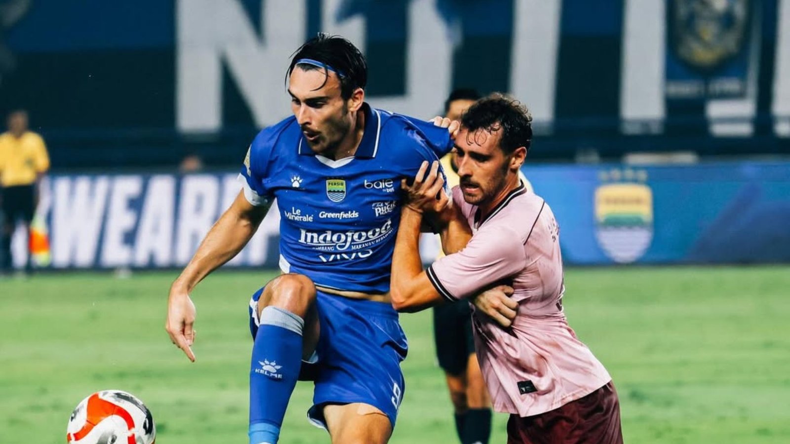 Cetak Dua Goal ke Gawang Persik, Andrew Jung Pimpin Top Skor Sementara Bagi Persib