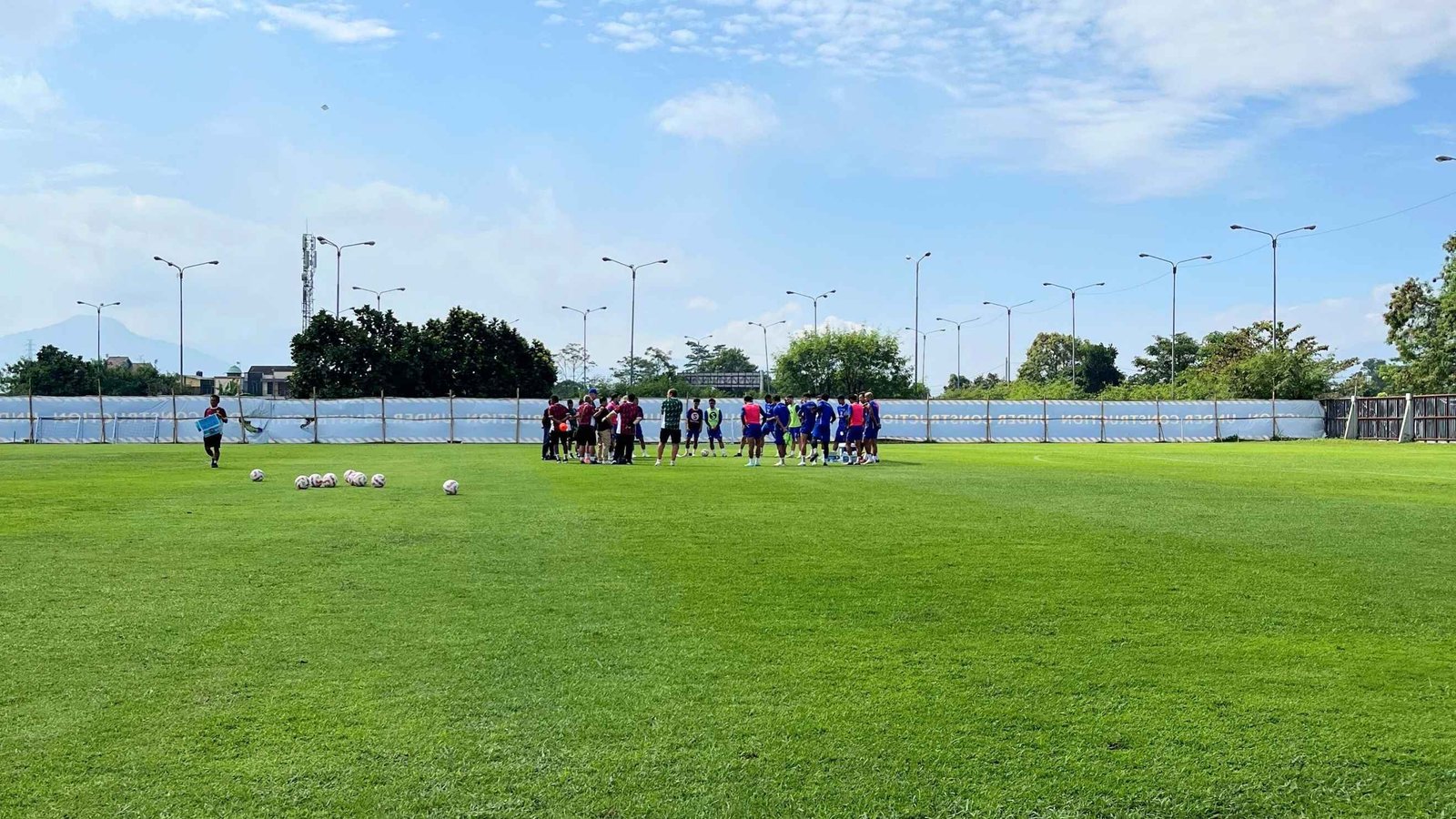 Persib Gelar Latihan Perdana Jelang Piala Presiden 2025, Deretan Pemain Anyar Hadir