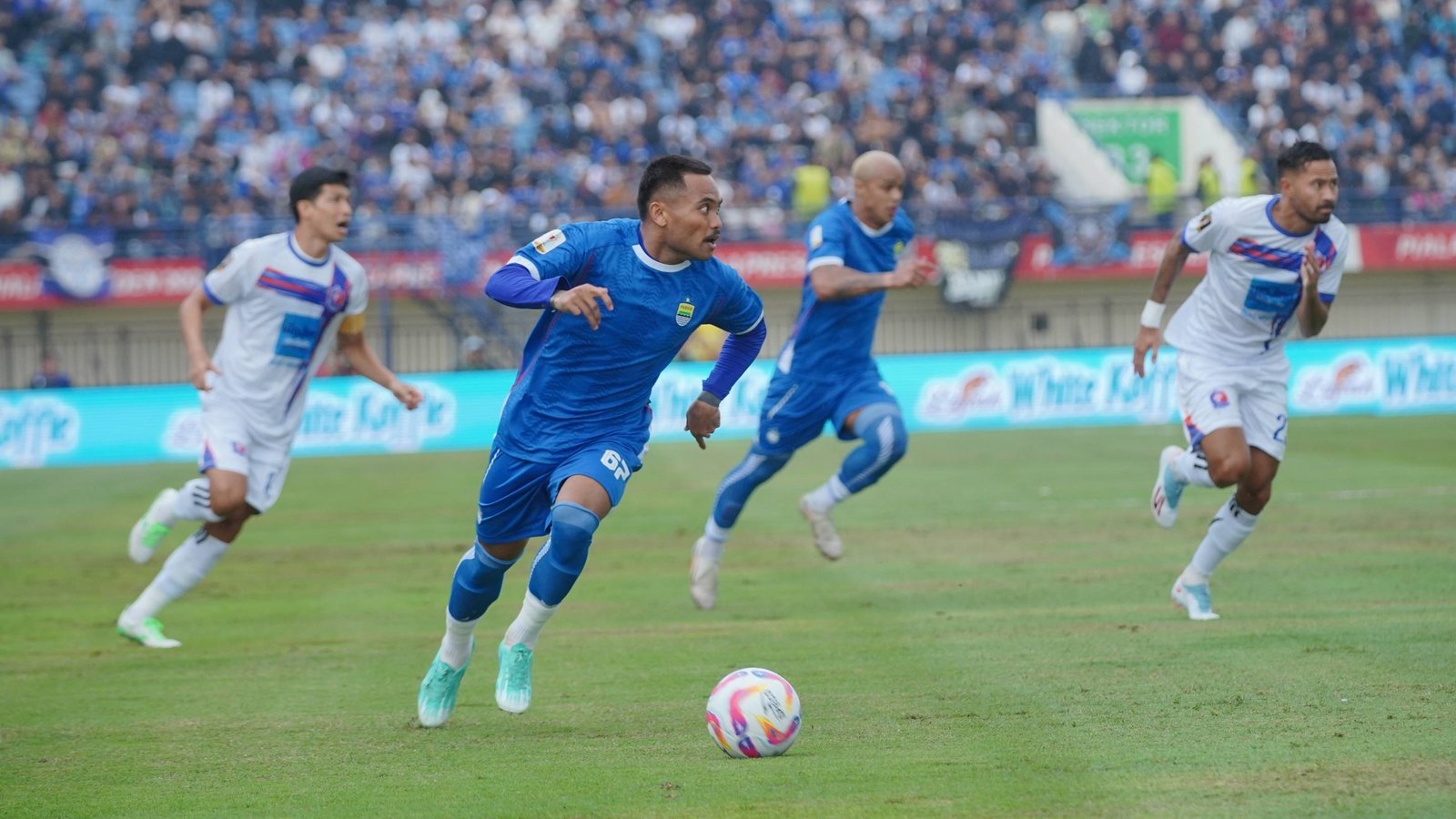 The Rise of AI-Powered Personal Assistants: How They Manage