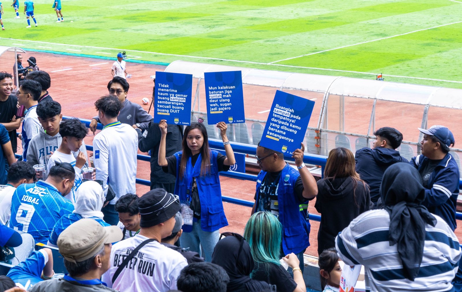 Di Balik Panasnya Laga Persib vs Persija, Ribuan Kilogram Sampah Dikelola Tanpa Pembuangan ke TPA